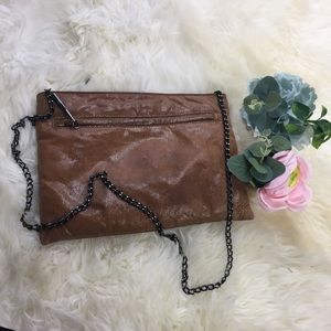 Pinky Leather Flat Envelop Crossbody Brown